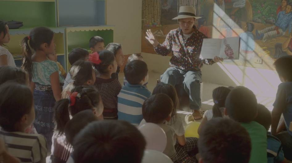 Les ordinateurs de la bibliothèque sont les seuls permettant d'accéder gratuitement à internet. (DR)