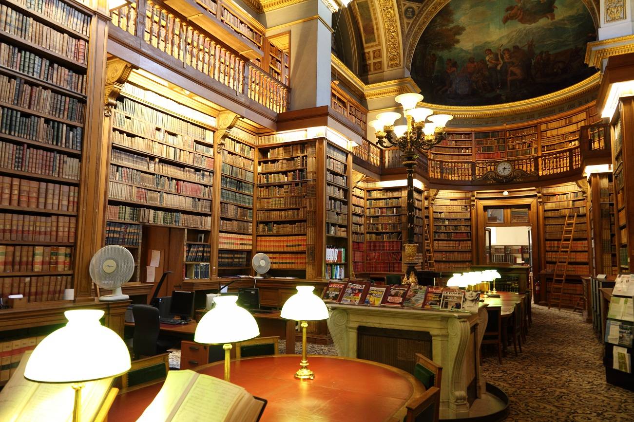 Le premier bibliothécaire de l'Assemblée nationale fut l'Abbé Grégoire, nommé en 1793. (crédit : Baptiste Roussel)