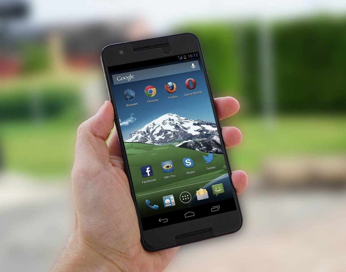 Google offre à ces utilisateurs la possibilité de supprimer automatiquement leurs données de localisation tous les 3 ou 18 mois (TheDigitalWay/Pixabay) Google, géolocalisation