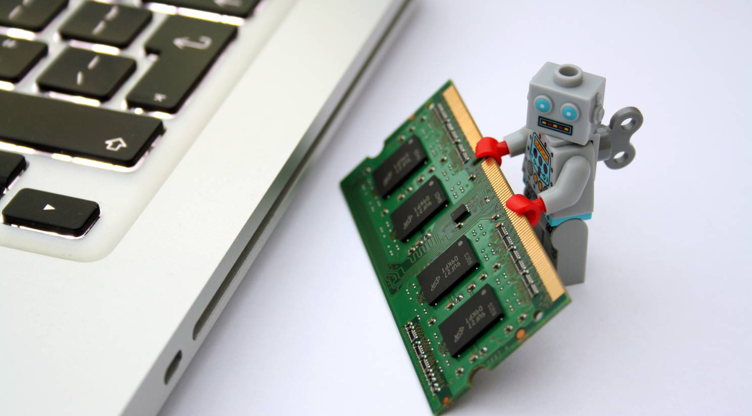 Jean-Marc Ogier : "l’intelligence artificielle est par exemple utilisée pour faire de l’analyse automatique de réseaux sociaux" (Photo credit: CJ Isherwood via Visual hunt / CC BY-SA)