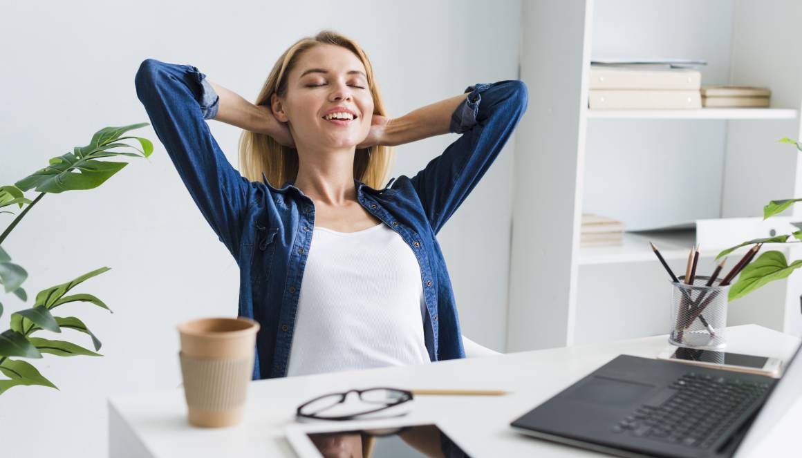 Voici les meilleurs outils de veille dédiés à l'agrégation de flux RSS identifiés et analysés par la rédaction d'Archimag. (Freepik) agregation-flux-RSS-veille