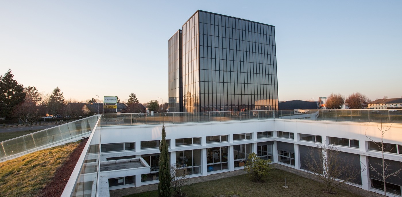 Saint-Gobain dispose d’un centre d’archives d’une capacité de 80. (Thierry Bourgoin/ Archives de Saint-Gobain) archives-saint-gobain