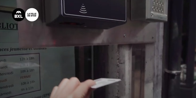 Une extension des horaires de 33 heures à 79 heures par semaine (Instruction publique Ville de Bruxelles) Un système automatisé permet aux usagers d’accéder à la bibliothèque en toute autonomie via un service développé par la société Bibliotheca.