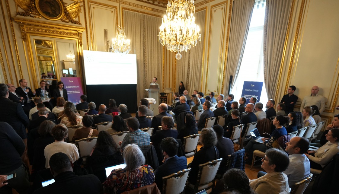 Plus de 90 intéressés se sont rendus au dernier Focus de la Rédaction organisé par Archimag et Box autour de l'IA générative. (Agence DLMNS/Box) evenement-focus-redaction-archimag-box-conference