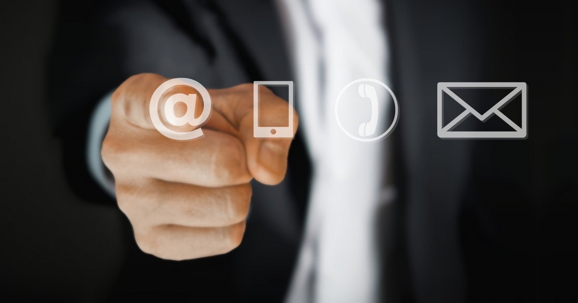 contact-mail-telephone-smartphone-business
