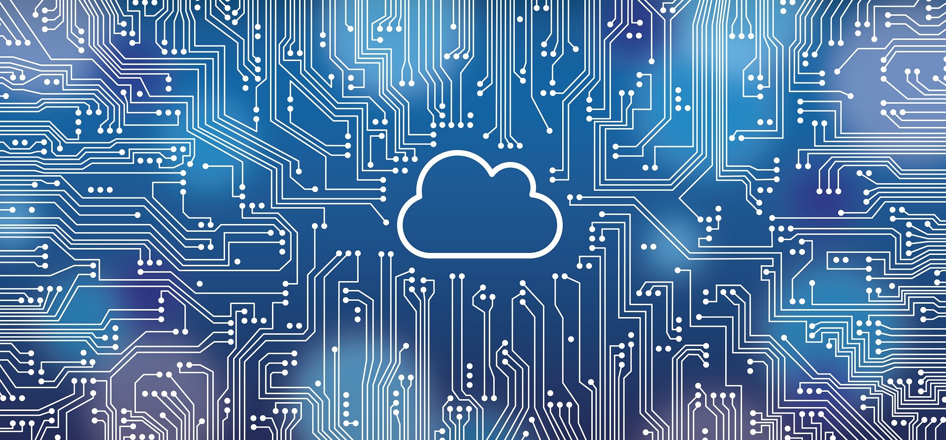 Le gouvernement souhaite que le cloud devienne le mode d’hébergement et de production par défaut des services numériques de l’État.(Pixabay/akitada31) strategie-cloud-souverain-service-public