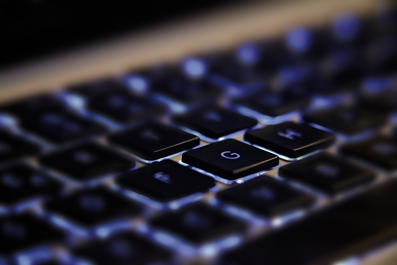 Docaposte poursuit sa politique d'acquisitions ((Pixabay / Pixies) Docaposte-acquiert-cabinet-Thiqa