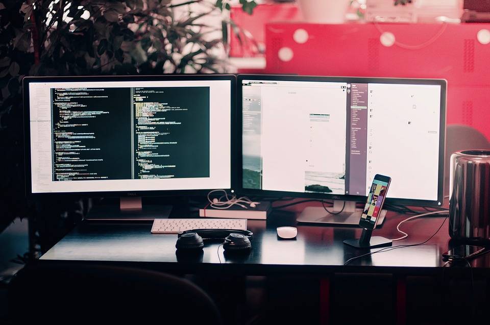le diagnostic RGPD repose sur le partenariat des sociétés Wolters Kluwer et Lexing. crédits : pixabay.com donnees-rgpd