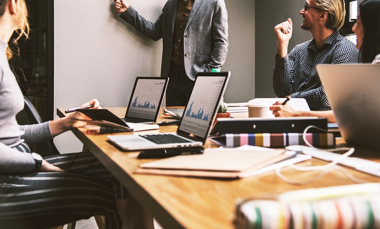 52 % des DPO jugent nécessaire de faire progresser leurs compétences informatiques et juridiques (Pixabay / RonaldCandonga) fonction-DPO-souffre-fort-deficit-formation
