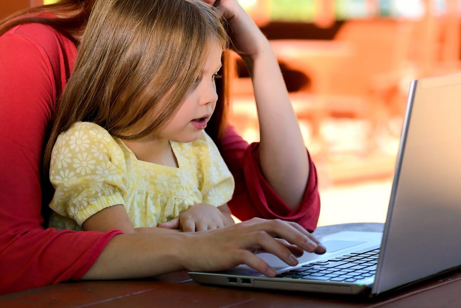 On ne se doute pas du nombre de data que peut produire un seul enfant chaque jour ! (VisualHunt)