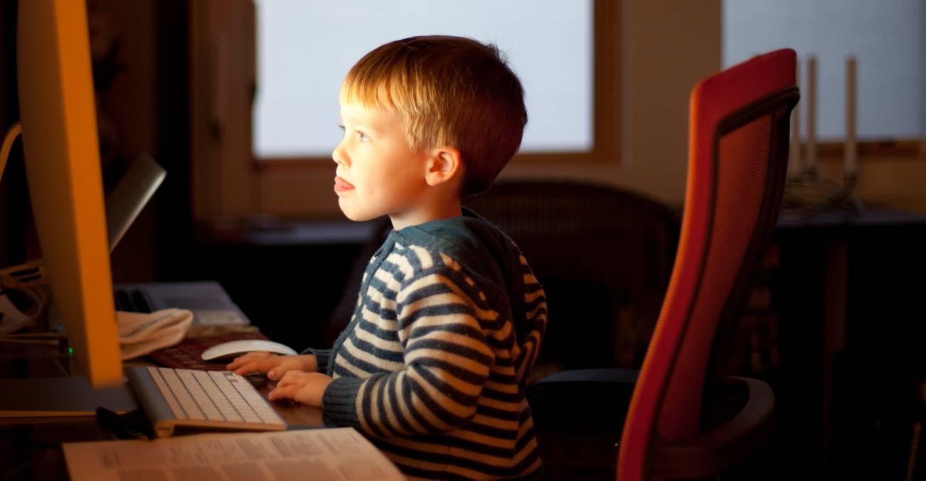 Qwant Junior a été expérimenté dans quelques écoles dès janvier 2015 avant que le projet soit bientôt étendu à d'autres établissements. (Lars Plougmann / VisualHunt.com / CC BY-SA)