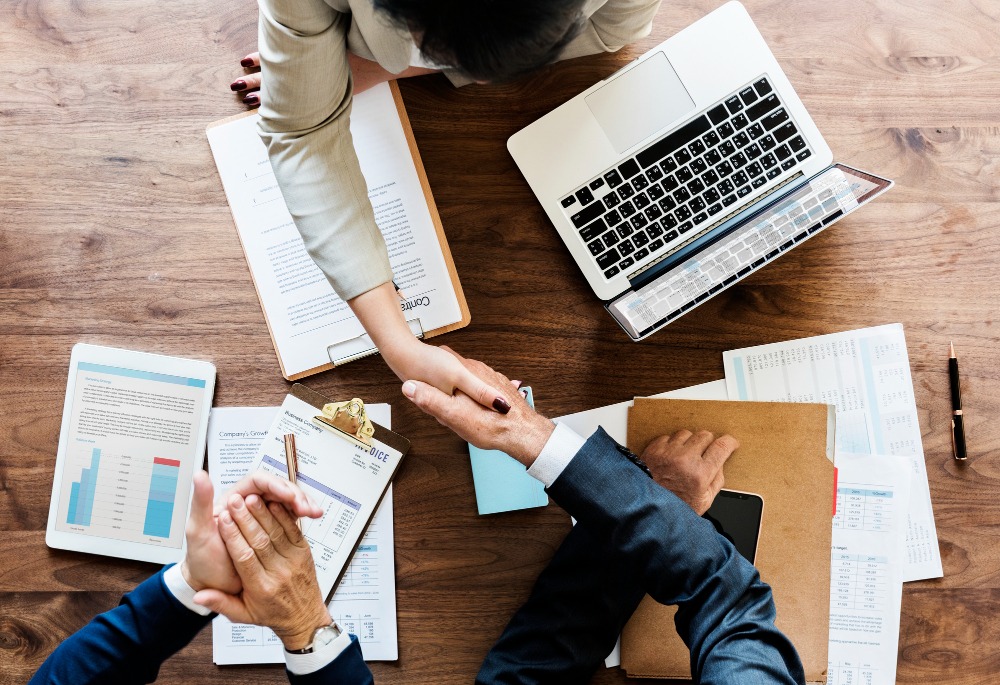 La facturation électronique deviendra progressivement obligatoire à partir du 1er septembre 2026 (Freepik Premium / rawpixel.com) Quels-seront-impacts-facturation-electronique-entreprises