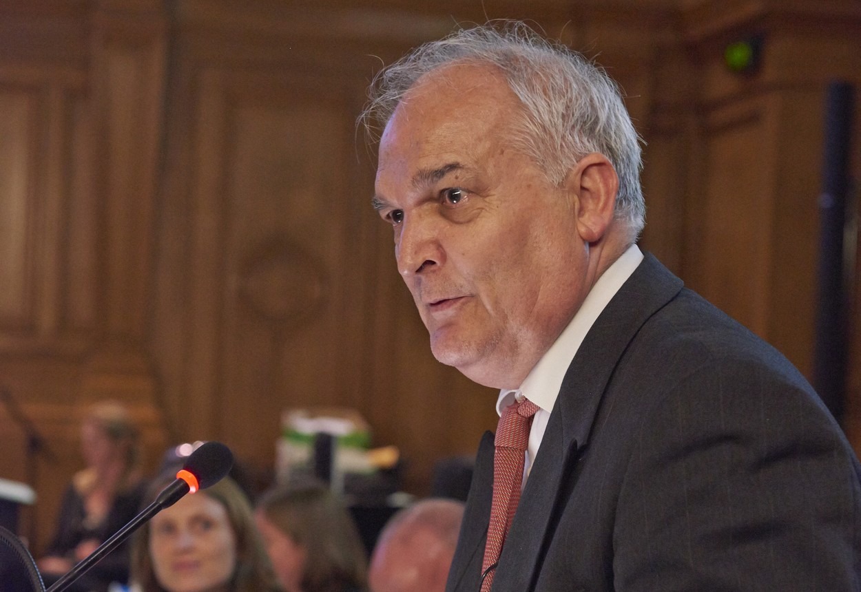 Gilbert Coutaz est directeur honoraire des Archives cantonales vaudoises (Suisse). (Olivier Rubin) archivistes-suisses-gilbert-coutaz