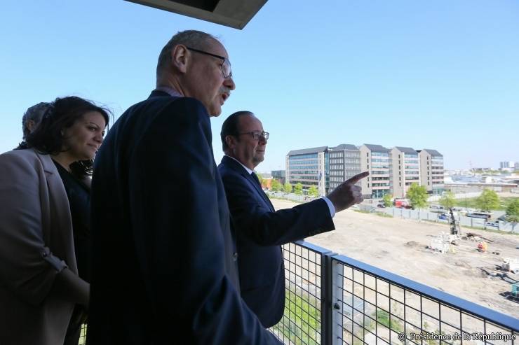 François Hollande à Aubervilliers le 19 avril (Présidence de la République)
