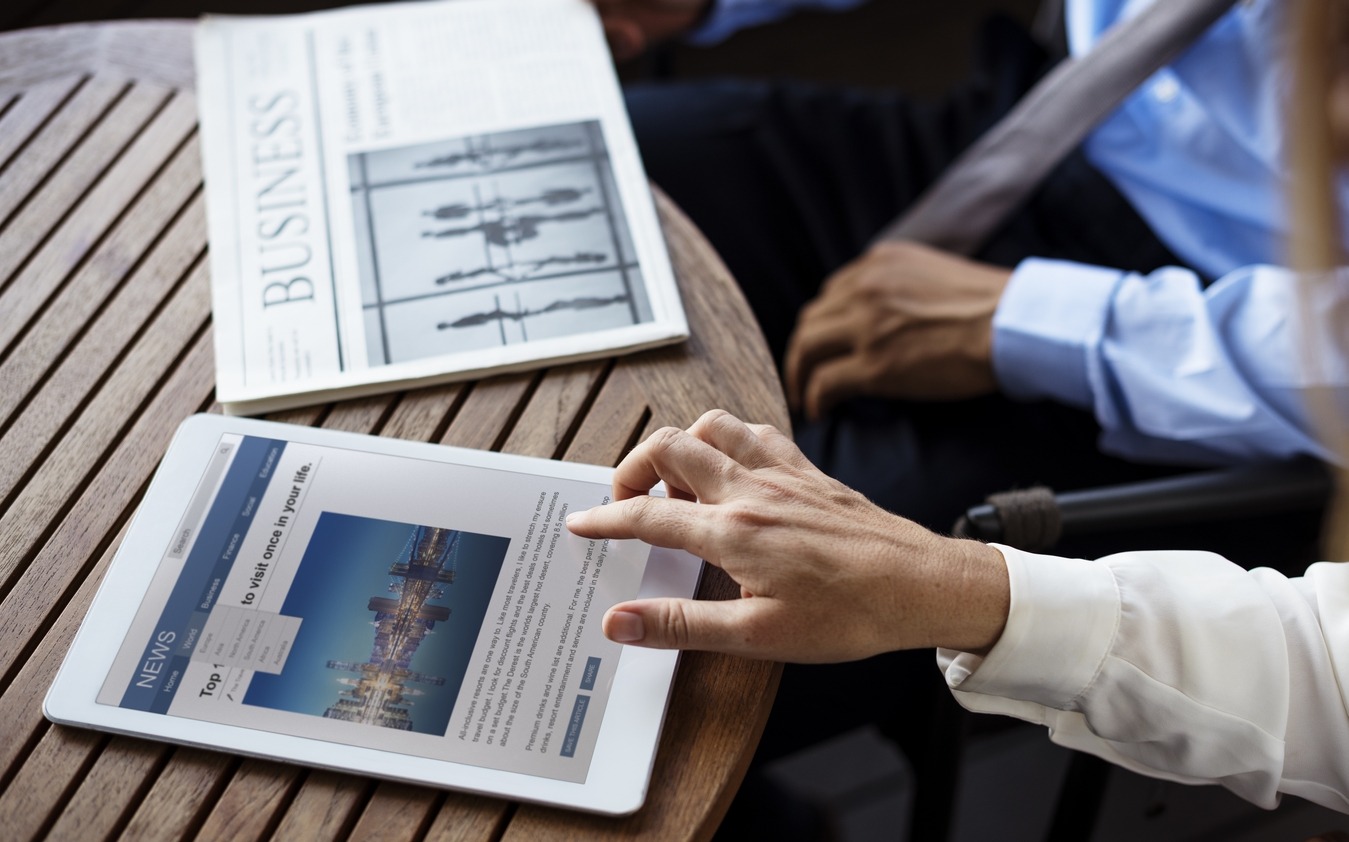 Selon Amandine Louguet, "les médias numériques concurrencent les médias historiques". (Rawpixel/Freepik) evolutions-pratiques-informationnelles-etudes-ministere-culture