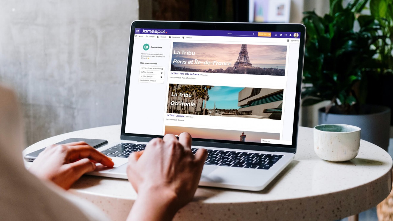 jamespot-animation-grand-reseau-mockup-digital-workplace-ordinateur