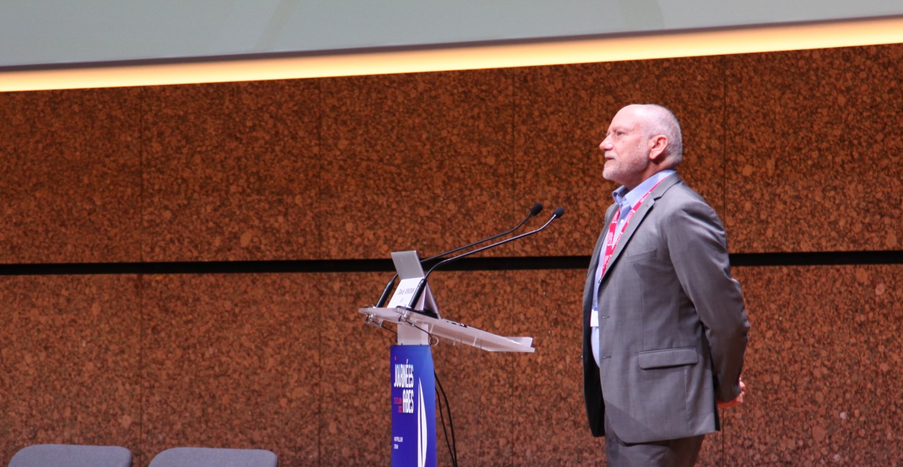 David Aymonin, directeur de l'Abes, a partagé sa joie de retrouver de retrouver tous les bibliothécaires de l'enseignement supérieur à l'occasion des Journées Abes. (Crédit photo : DR/Abes) david-aymonin-abes-journees-salon-professionnel
