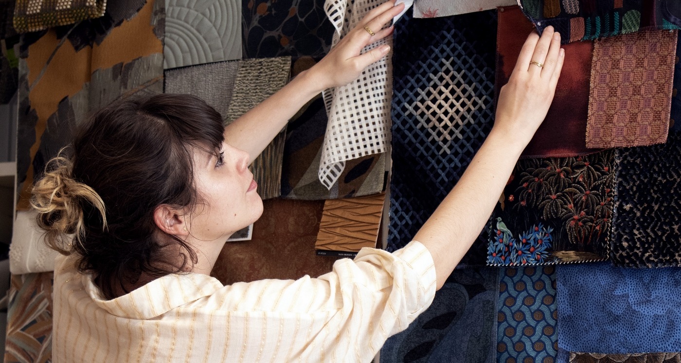 Lucie Montauzé travaille dans la matériauthèque de l'agence d'architecture RDAI : "C’est comme une bibliothèque, sauf que l’on trouve dans cette immense caverne d’Ali Baba des échantillons de matériaux à la place des livres". (DR) lucie-montauze-materiautheque-RDAI