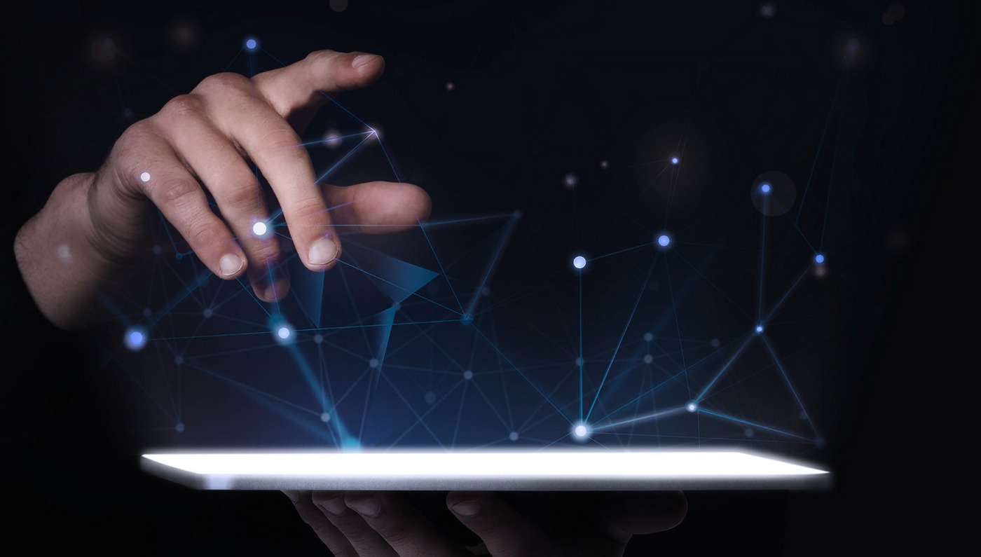 Selon une étude menée par Archimag en 2021 auprès de 120 professionnels issus de divers secteurs d’activité, 67 % d’entre eux disent avoir entrepris une démarche d’exploitation et de valorisation de leurs données (Freepik/rawpixel.com) maitriser-donnees-data-driven