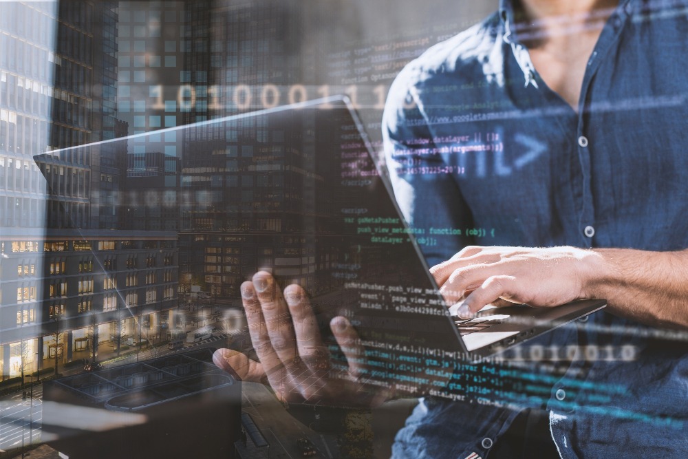 Gartner récompense les solutions ayant obtenu ou dépassé la moyenne du marché sur le segment de l’expérience globale (Freepik Premium) M-Files-reconnue-Strong-Performer-rapport-Gartner