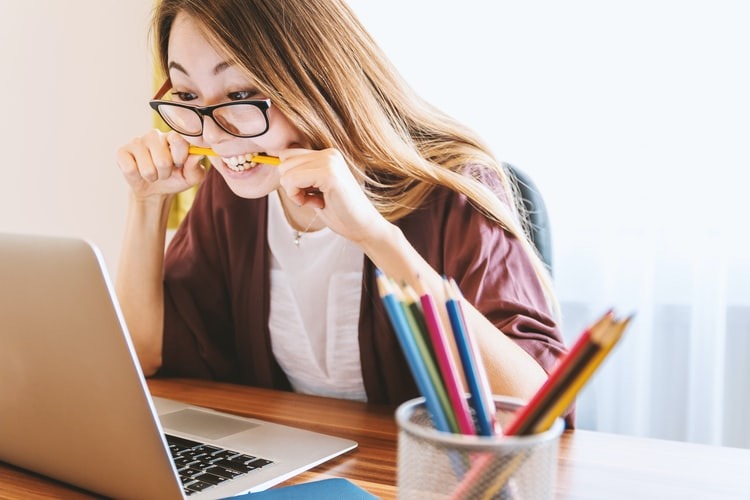 Cette formation en ligne suppose un effort évalué à trois heures par semaine (jeshoots.com)