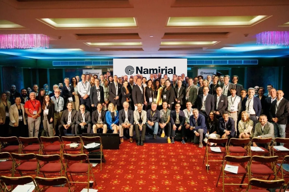 equipe-collaborateurs-namirial-theatre-cinema