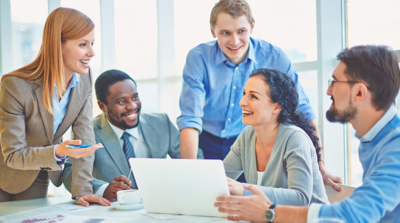 L’impact pour une entreprise de la notion de marque, l’effet fédérateur de son histoire. (Freepik/Pressfoto)) patrimoine-entreprises