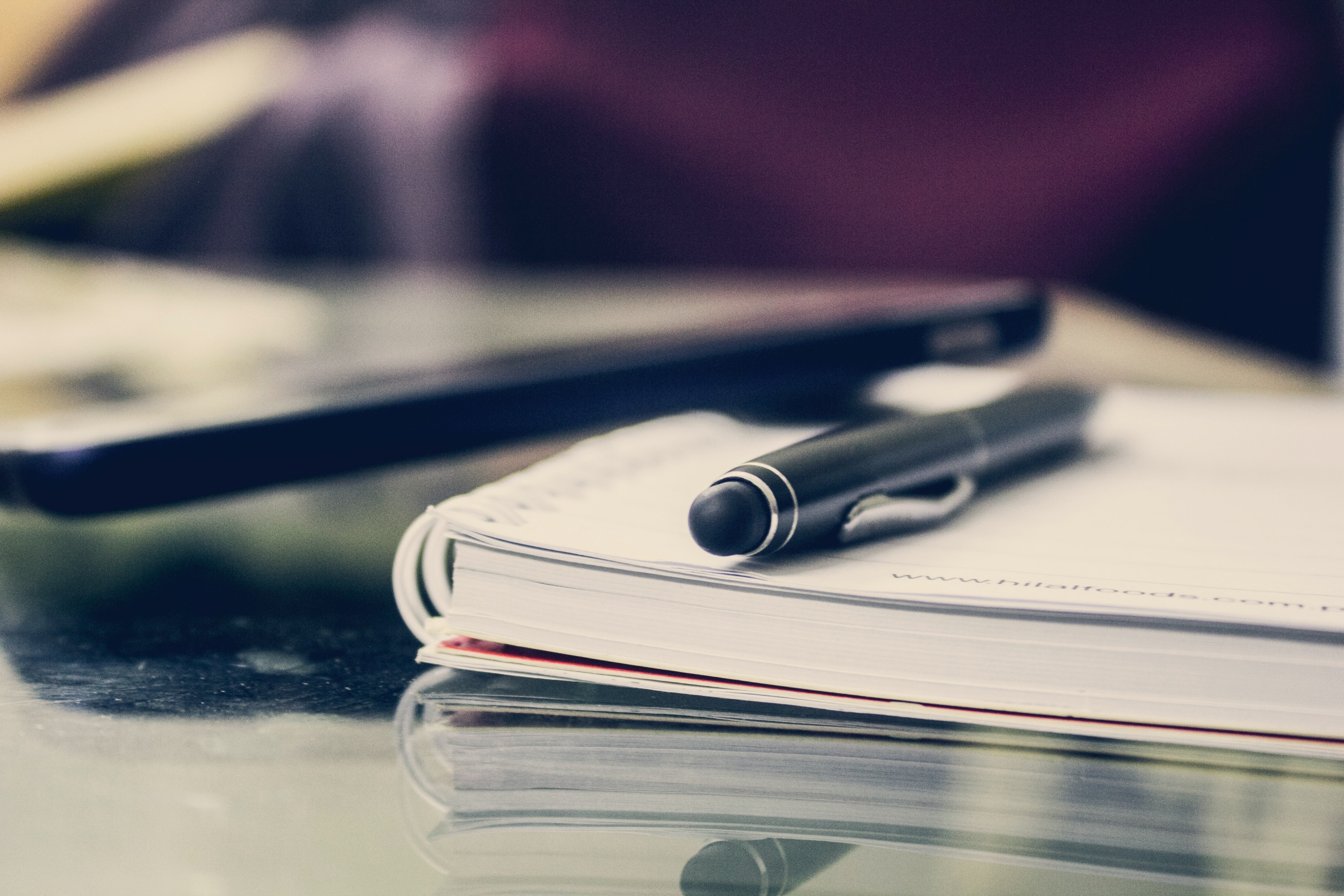 La dématérialisation des procédures administratives relatives aux véhicules est une révolution. Les citoyens perdent désormais moins de temps pour réaliser les démarches (crédits : Pexels Mohammad Danish) dématérialisation_documents_administratifs