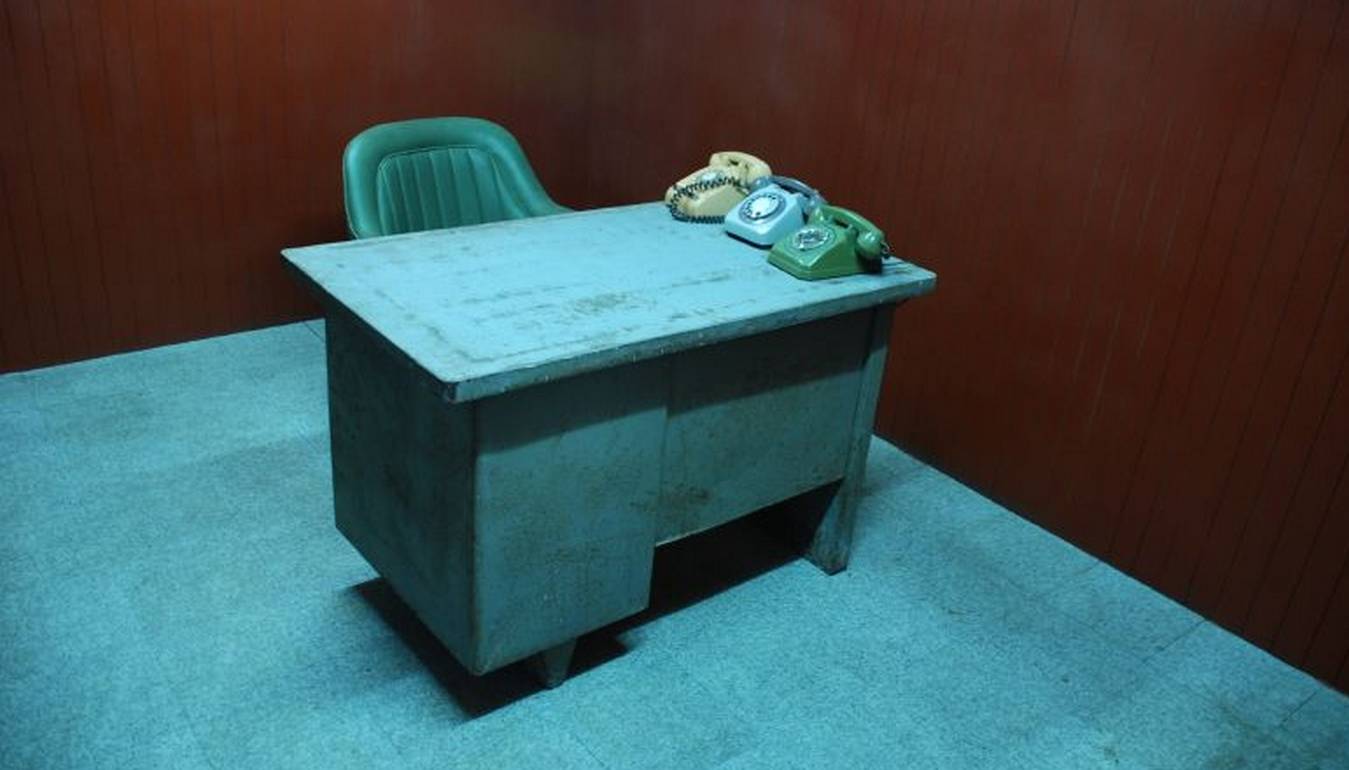 La digitalisation de l'espace de travail a-t-elle fait disparaître le papier des étagères des organisations ? (EverJean via VisualHunt / CC BY)