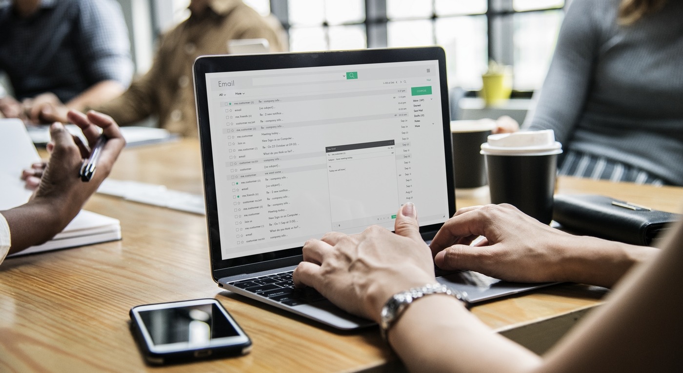 Le Québec regorge d’entreprises innovantes en IA. Grâce à cette dernière, la gestion de l’information et des documents est toute autre, on est dans l’analyse et la compréhension de la donnée. (Freepik/rawpixel.com) quebec-transformation-numerique-gestion-information