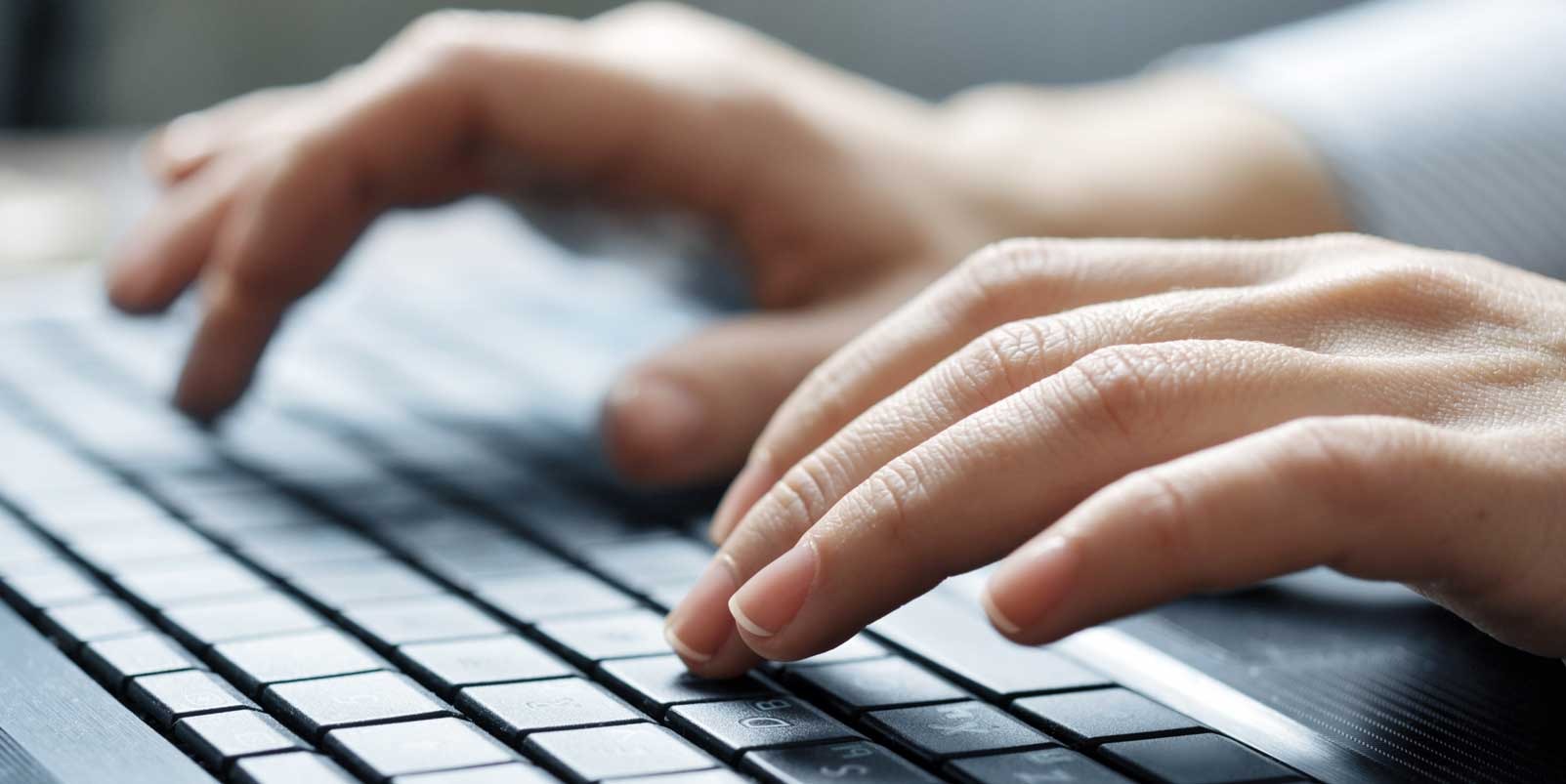 Sent-AI est une plateforme SaaS fonctionnant en temps réel qui accompagne les organisations dans la relation client par l’intelligence émotionnelle. Service client
