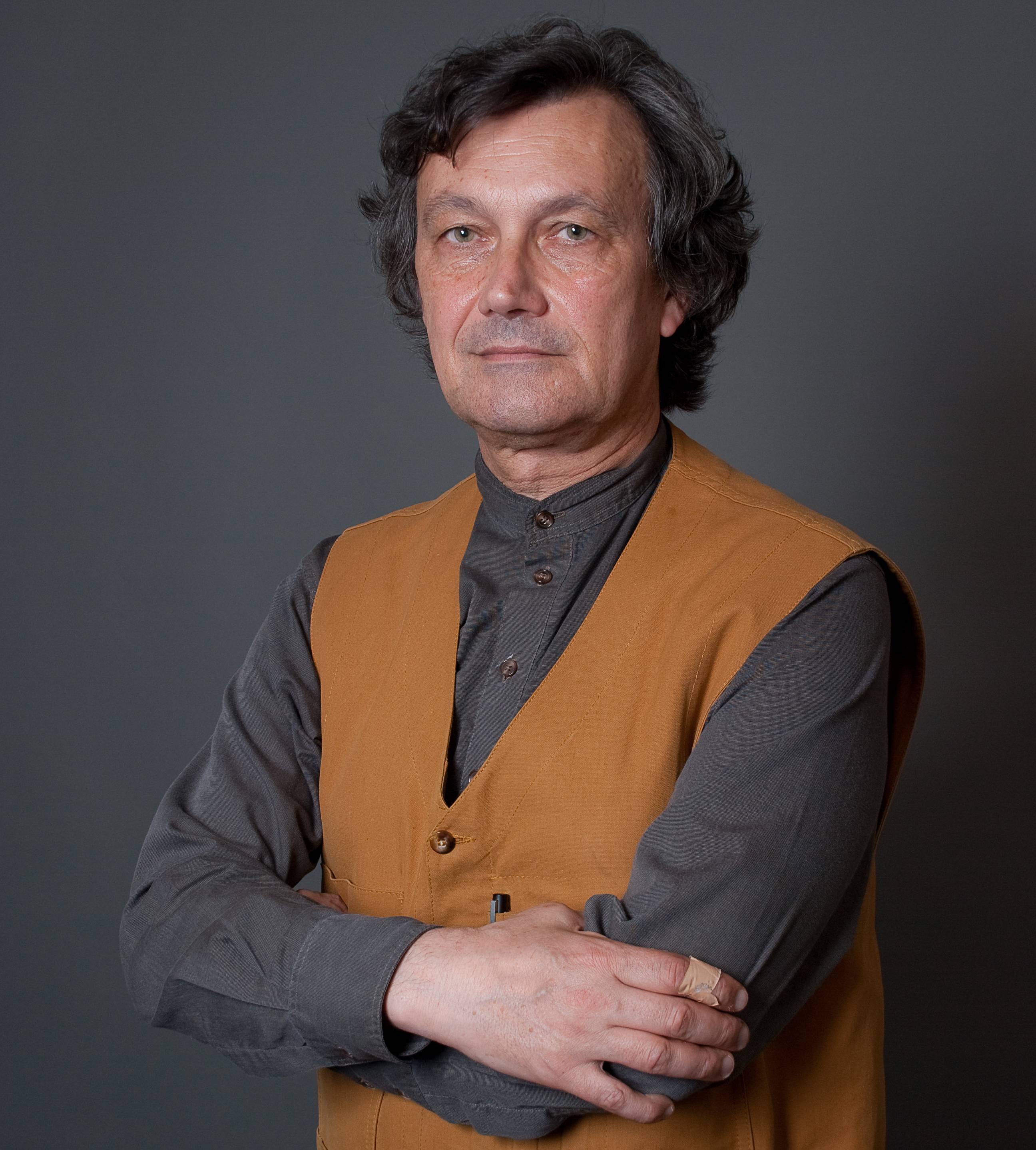 François-Bernard Huyghe est directeur de recherche à l'Institut de relations internationales et stratégiques (IRIS) François-Bernard Huyghe est directeur de recherche à l'Institut de relations internationales et stratégiques (IRIS)