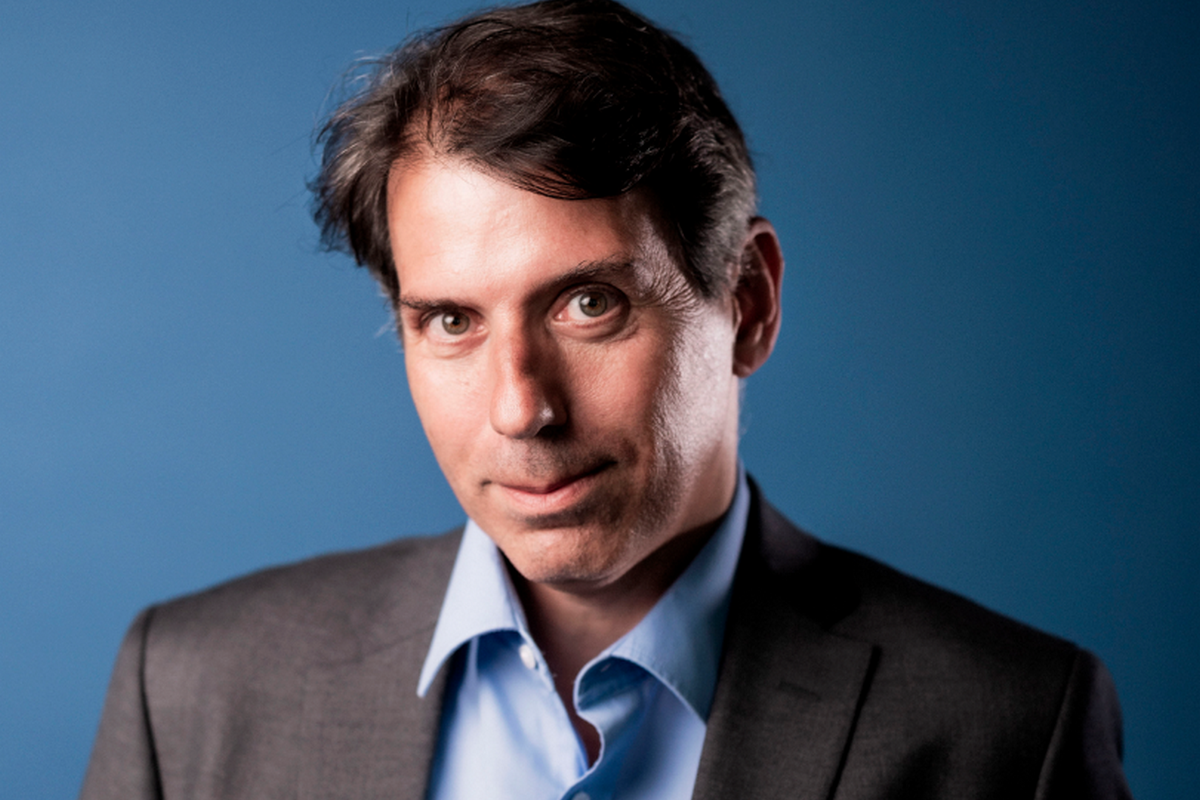 "Dans un monde où les algorithmes décident pour nous, sommes-nous encore réellement libres ?", Laurent Darmon, directeur de l'innovation du groupe Crédit Agricole et auteur de "Bienvenue dans le dataïsme" (Éditions Rémanence). (DR) laurent-darmon-essentiel-eviter-privatisation-donnees