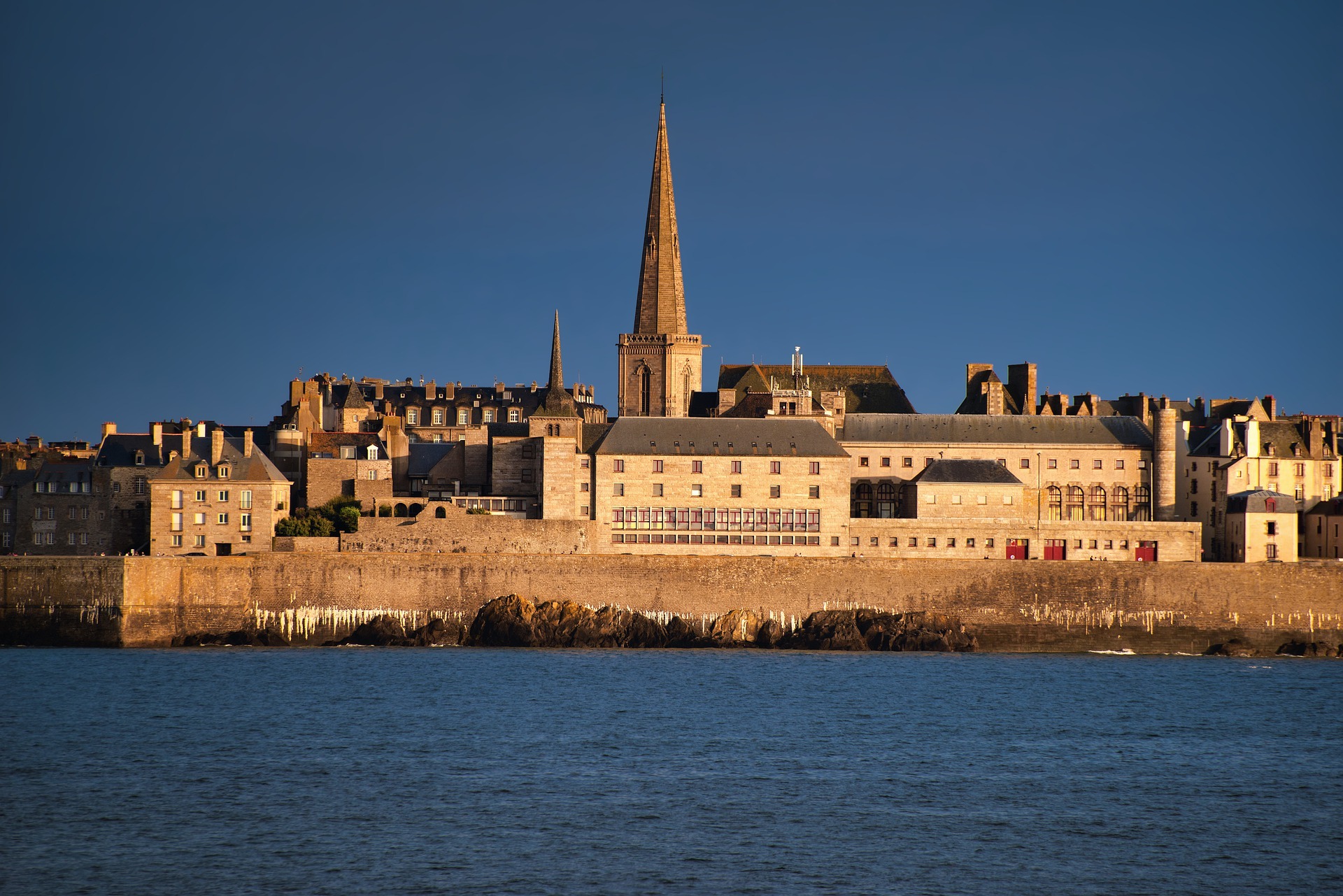 Le congrès est le rendez-vous incontournable des professionnels de l’IT des collectivités territoriales. Le congrès annuel se tiendra du 14 au 15 juin à Saint-Malo sur le thème de « L’intelligence artificielle au service de la Cybersécurité ».
