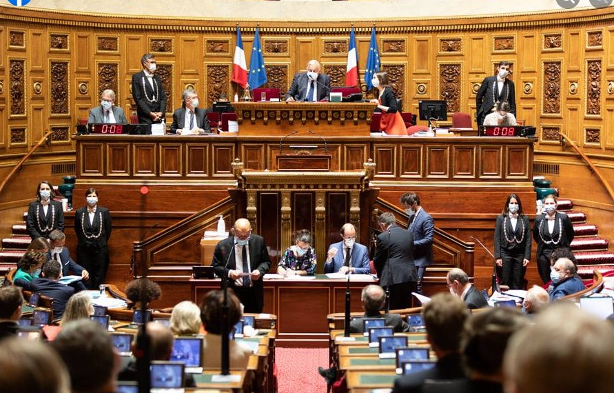 Le projet de loi PATR a été adopté au Sénat le 29 juin par 251 voix contre 27 (Sénat) Accès aux archives : le Sénat adopte à son tour un article controversé