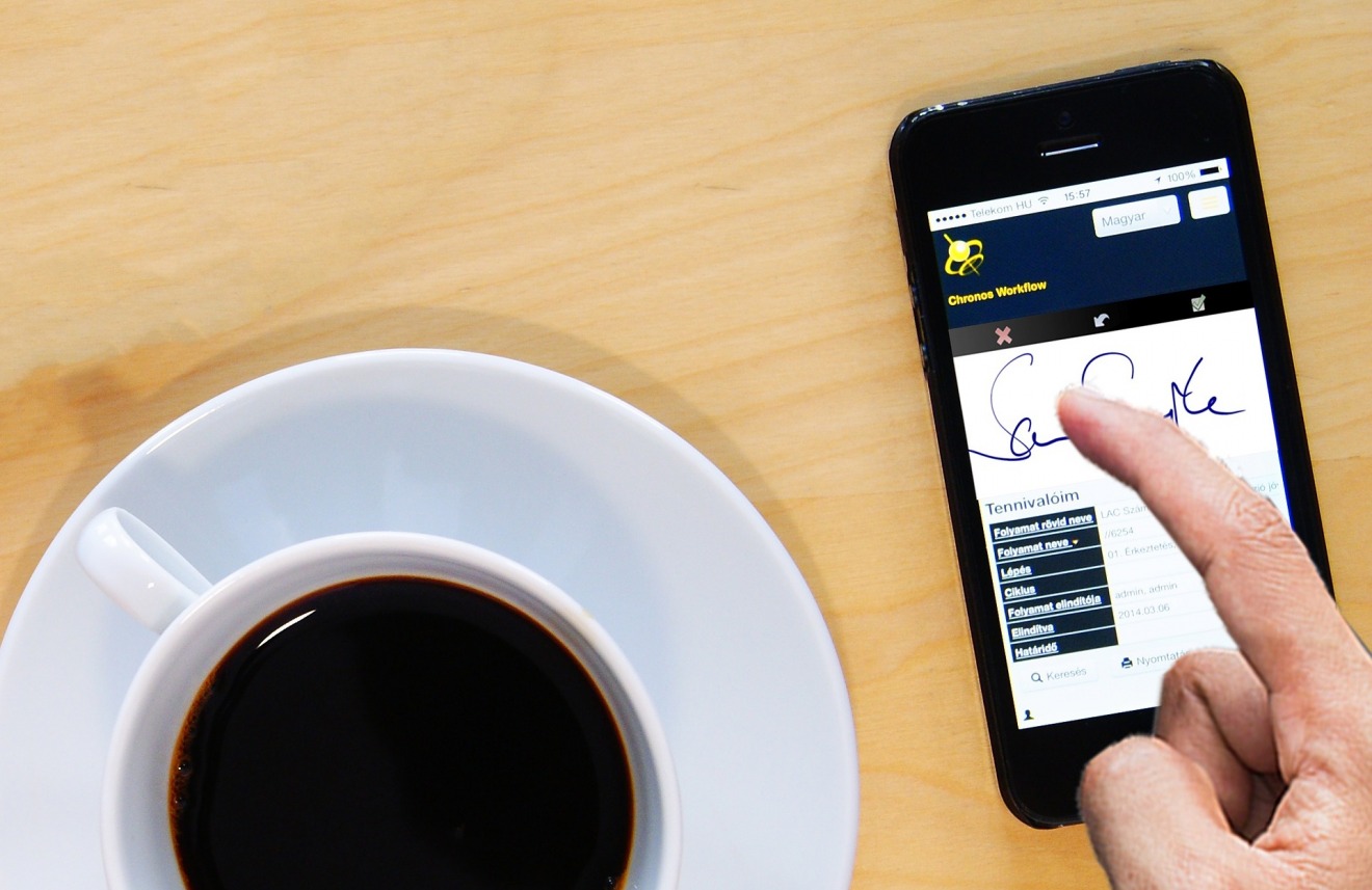 Archimag a récemment publié un supplément gratuit consacré à la signature électronique, sa valeur légale, ses usages et les solutions disponibles sur le marché. (Pixabay/szmiki95) signature-electronique-smartphone-securite