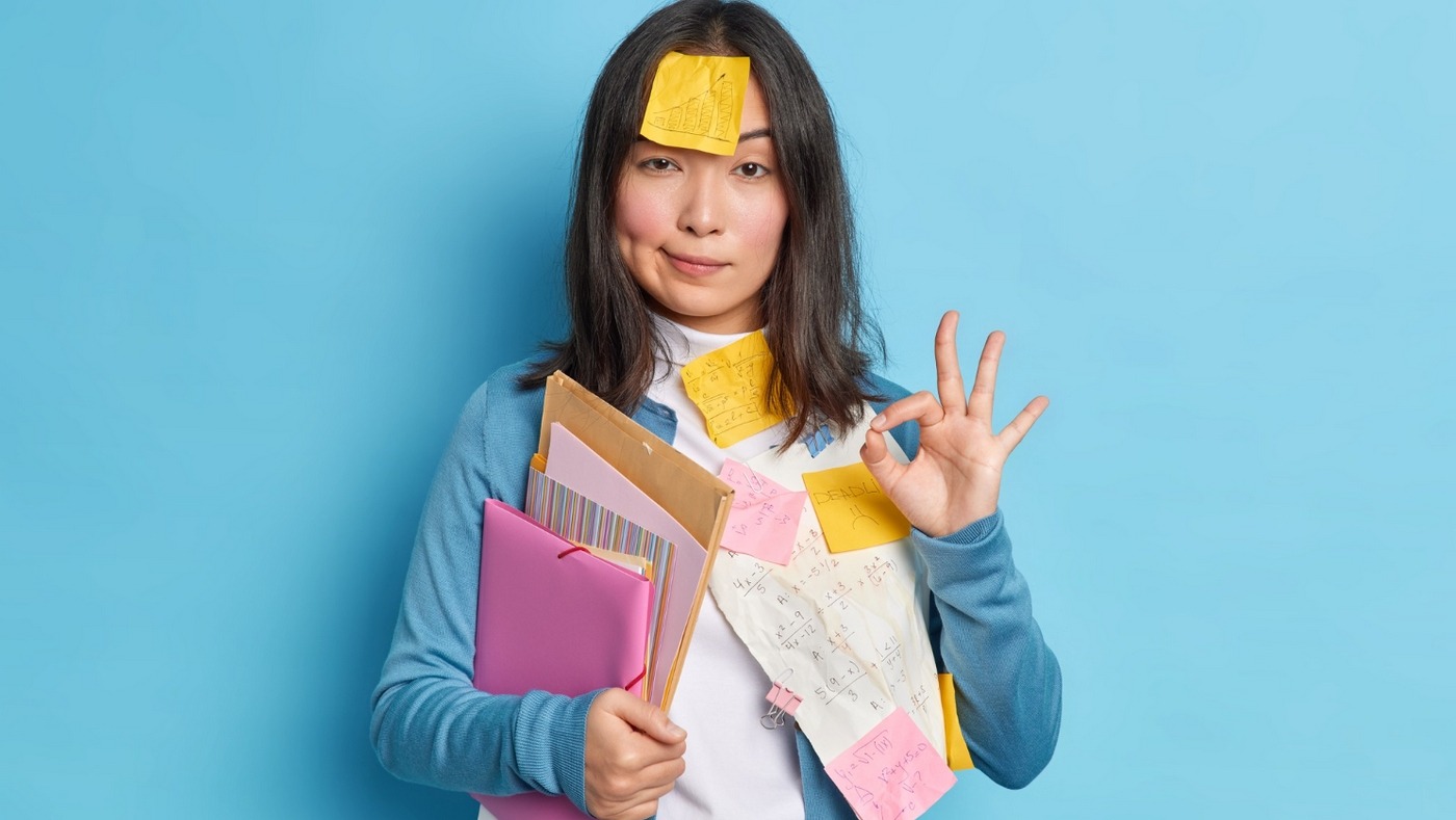 "Le télétravail peut vite devenir un grand bazar documentaire si aucune méthode n’est mise en place", estime Danielle Dufour-Coppolani, présidente de l'ADBS (Freepik/wayhomestudio) veille-documentation-teletravail-bazar-documentation