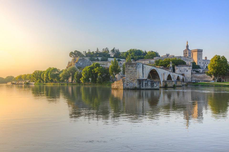 Le pont Saint-Bénézet d'Avignon, vainqueur du concours Wikimedia France en 2013 (Chiugoran (CC-BY-SA))