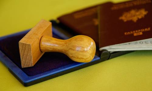 Entre 3 et 6% des pièces d'identité émises chaque année par l'Etat seraient établies à partir de faux documents (jackmac34/Pixabay)