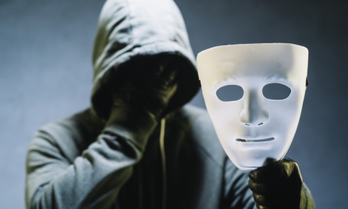 piratage-identite-numerique-risque-danger-cybersecurite