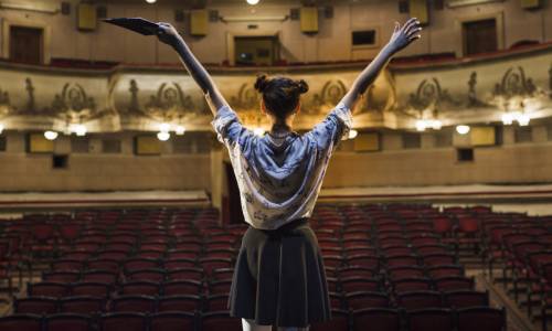 L’originalité de l'oeuvre se définit en droit d’auteur comme l’expression, fût-elle minime, de l’esprit humain. (Freepik) droit-auteur-originalite-oeuvre-spectacle