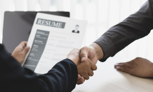 Comment réintégrer le marché du travail après une absence prolongée ?