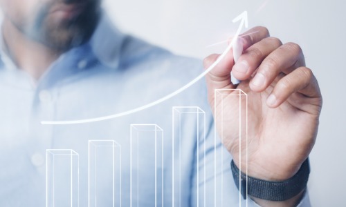 homme-business-developpement-croissance-numerique-digital