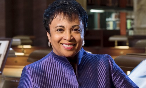 Portrait de Carla Hayden, directrice de la Bibliothèque du Congrès de 2016 à 2025 (Shawn Miller/Library of Congress)